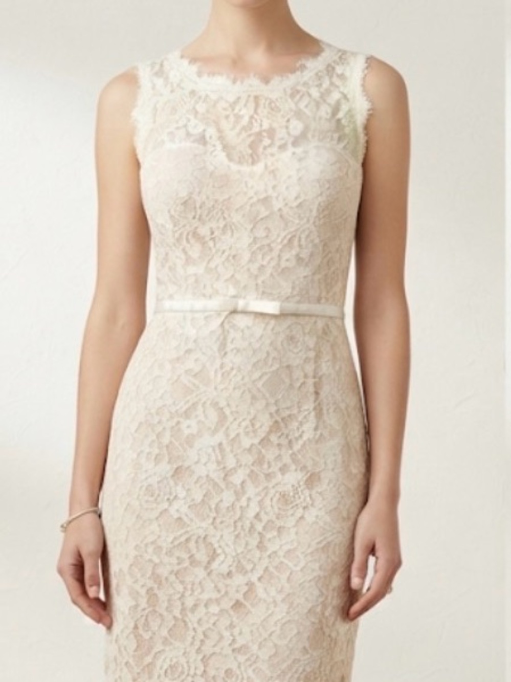 McGinn Cream Lace Bow Back Sheath Dress Size 6 - Picture 3 of 10